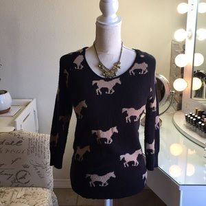 Horse 🐴 print Black and Tan sweater